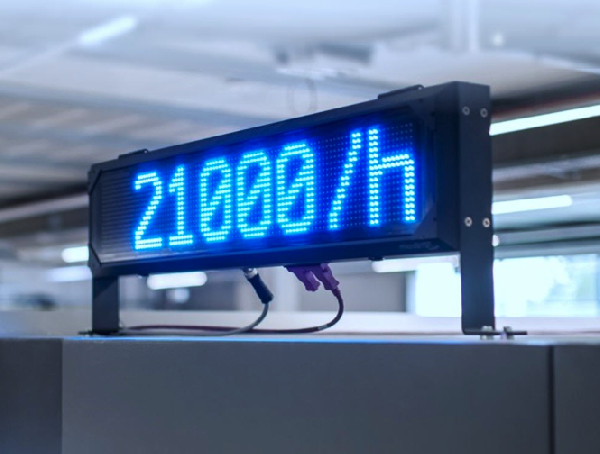 Speedmaster XL 106 unning up to 21,000 sheets per hour 