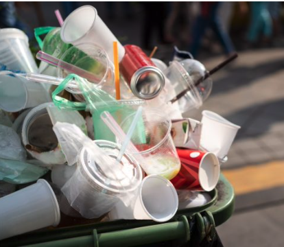 U.S. phase out federal purchases “of single-use plastics from food service operations, events, and packaging by 2027,