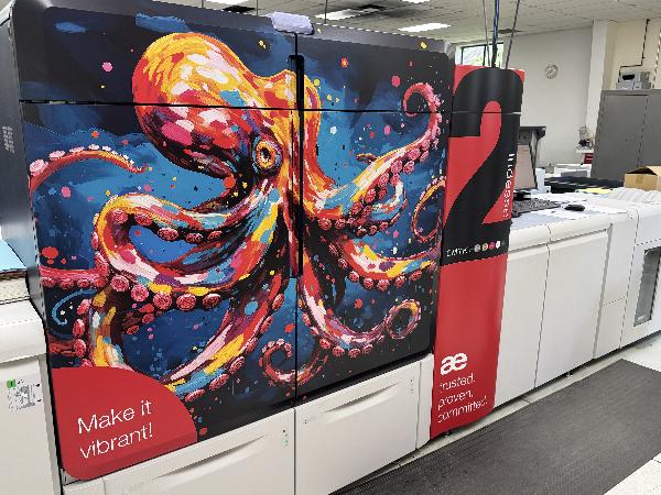 Xerox Iridesse equipped with 6-colour printing option. 