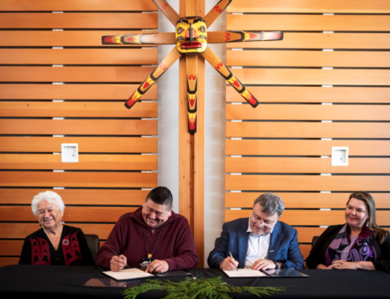 Domtar and Tla'amin sign agreement on repatriation of former village site.
